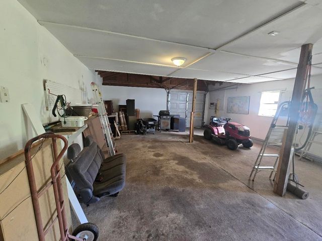 323 Burnt Gin Rd, Gaffney, SC 29340