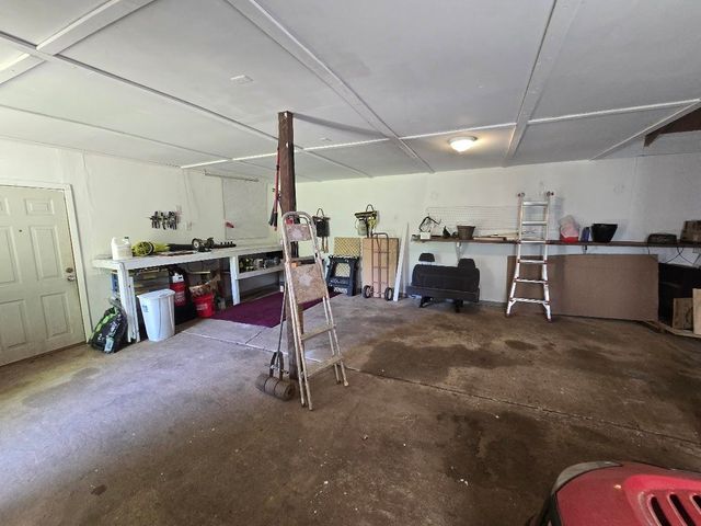 323 Burnt Gin Rd, Gaffney, SC 29340