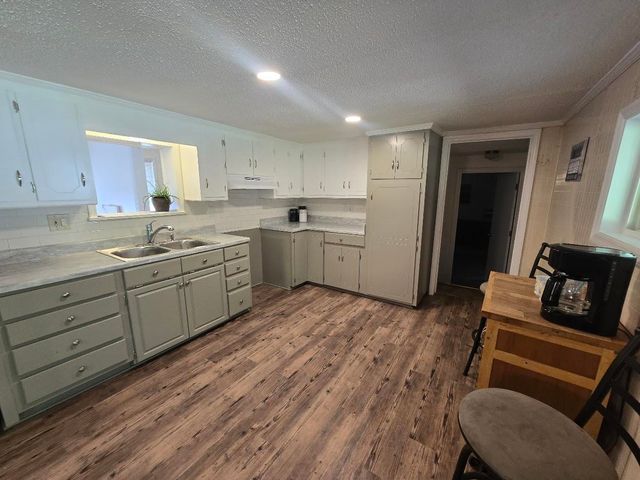 323 Burnt Gin Rd, Gaffney, SC 29340