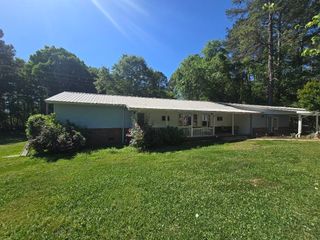 323 Burnt Gin Rd, Gaffney, SC 29340