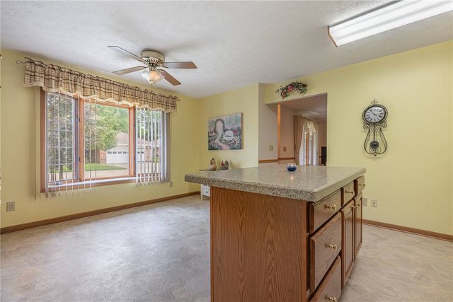 6685 Oakwood Lane, Huber Heights, OH 45424