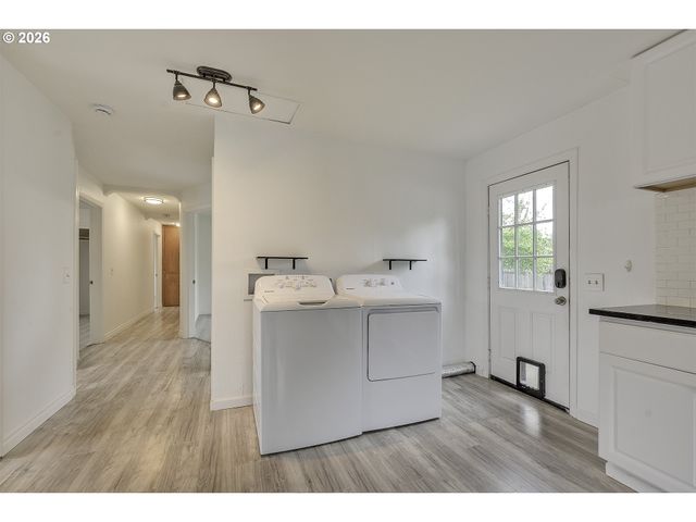 11820 Sw TIEDEMAN Ave, Portland, OR 97223