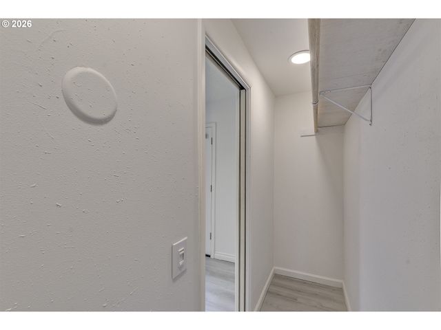 11820 Sw TIEDEMAN Ave, Portland, OR 97223