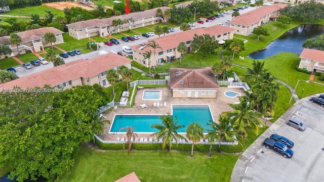 1016 Twin Lakes Dr 20-G, Coral Springs, FL 33071