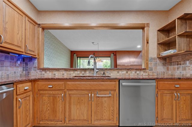 8425 S College Avenue, Tulsa, OK 74137