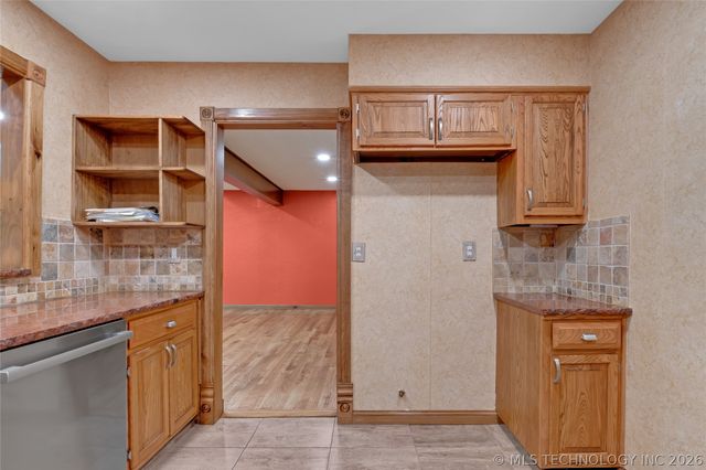 8425 S College Avenue, Tulsa, OK 74137