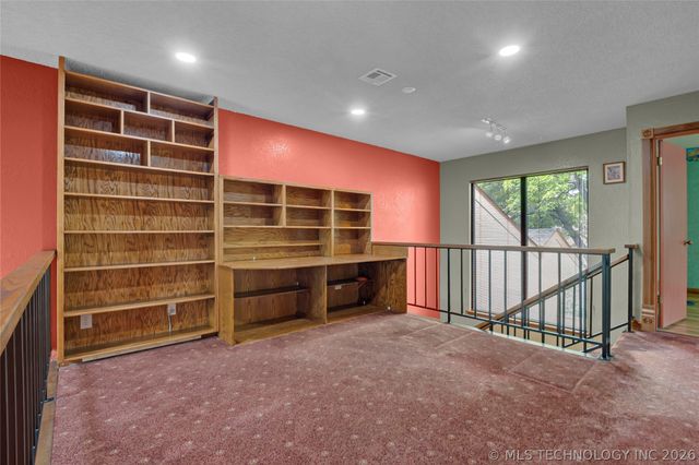 8425 S College Avenue, Tulsa, OK 74137