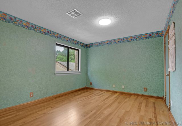 8425 S College Avenue, Tulsa, OK 74137