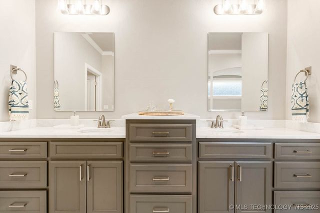 1604 Pinecrest Drive, Claremore, OK 74017