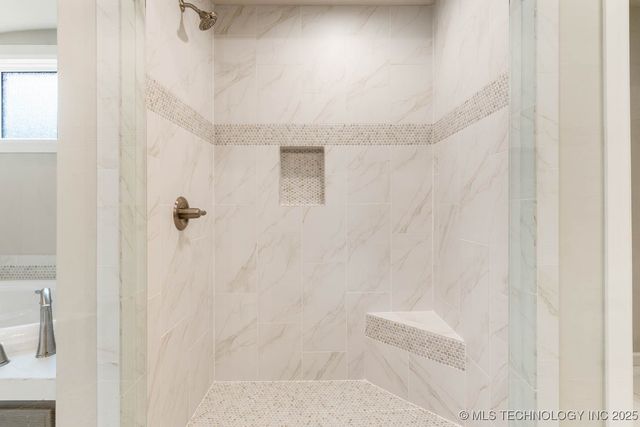 1604 Pinecrest Drive, Claremore, OK 74017