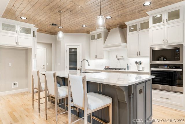 1604 Pinecrest Drive, Claremore, OK 74017