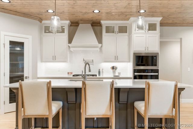 1604 Pinecrest Drive, Claremore, OK 74017