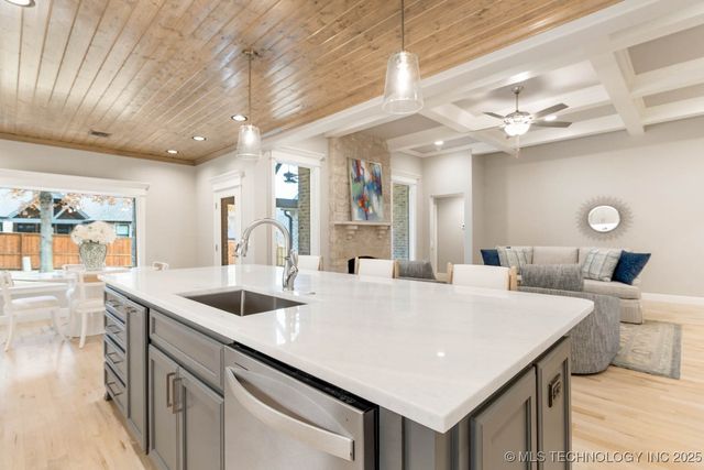 1604 Pinecrest Drive, Claremore, OK 74017