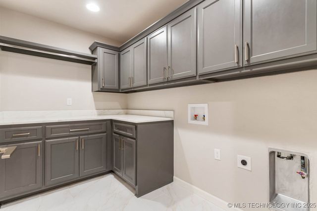 1604 Pinecrest Drive, Claremore, OK 74017