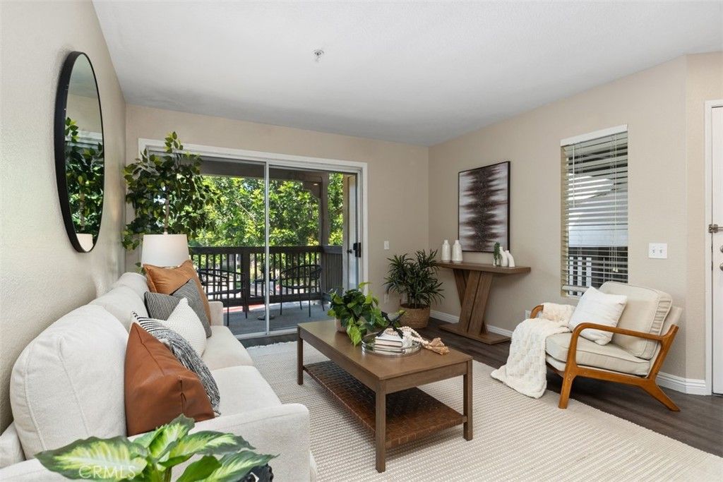 Image 10 of property listing at 227 S Cross Creek D, Orange, CA 92869