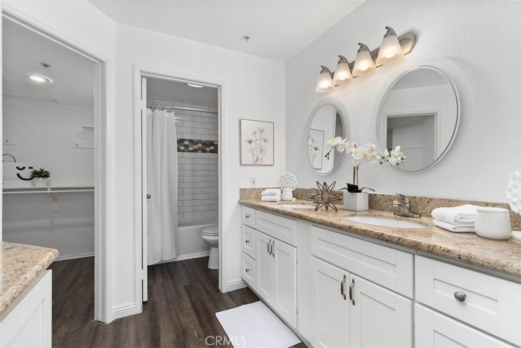 Image 20 of property listing at 227 S Cross Creek D, Orange, CA 92869
