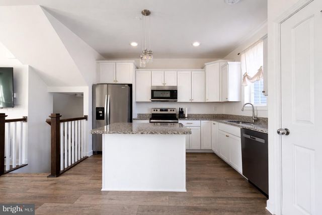 170 HUDSON BLVD, Red Lion, PA 17356