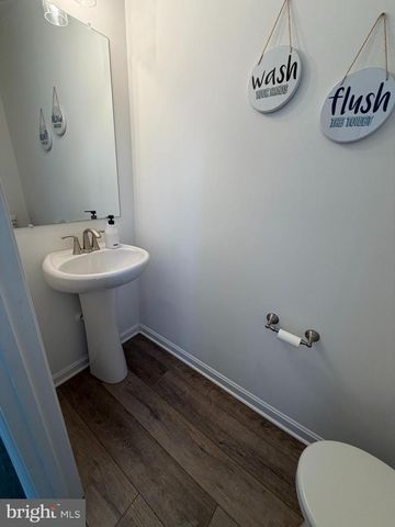 170 HUDSON BLVD, Red Lion, PA 17356