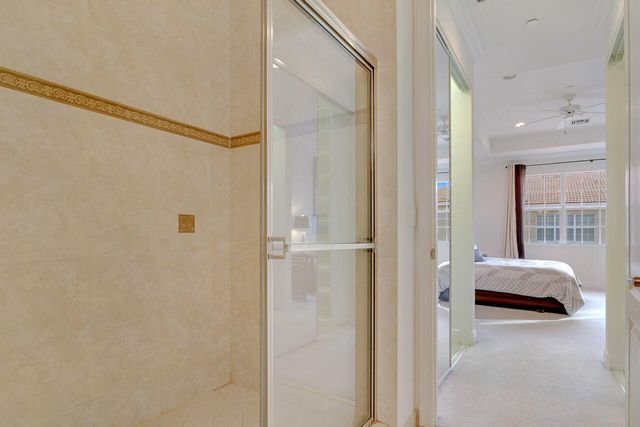 4711 Artesa Way E, Palm Beach Gardens, FL 33418