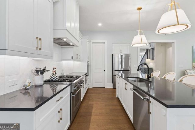 135 Emerson Court, Roswell, GA 30075