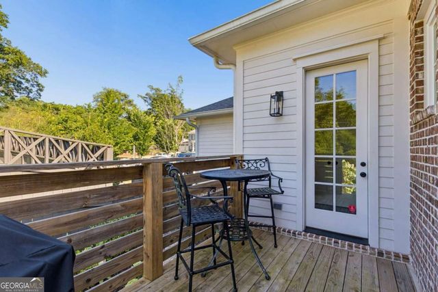 135 Emerson Court, Roswell, GA 30075