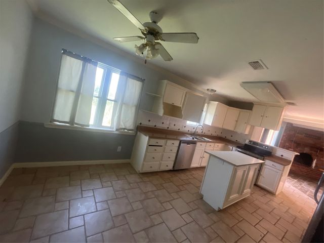 902 Ridgefield Drive, Plano, TX 75075
