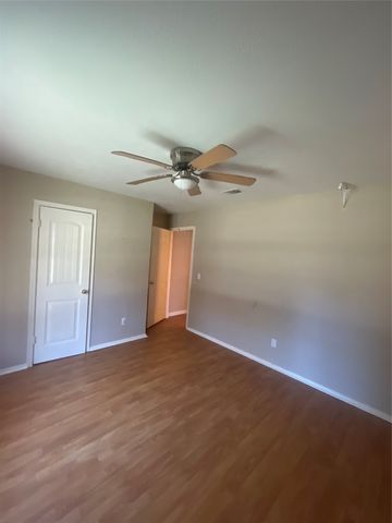 902 Ridgefield Drive, Plano, TX 75075