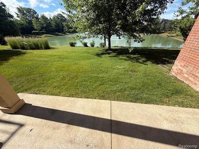 48449 Manor Bridge Drive, Canton, MI 48188
