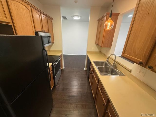 48449 Manor Bridge Drive, Canton, MI 48188