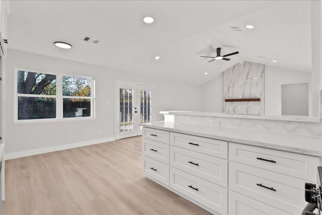 1405 Newport Boulevard, League City, TX 77573