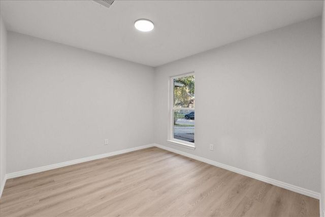 1405 Newport Boulevard, League City, TX 77573