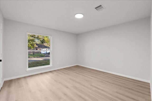 1405 Newport Boulevard, League City, TX 77573