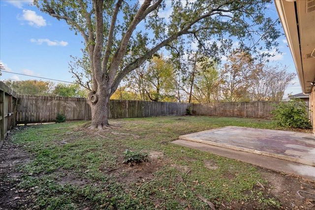 1405 Newport Boulevard, League City, TX 77573