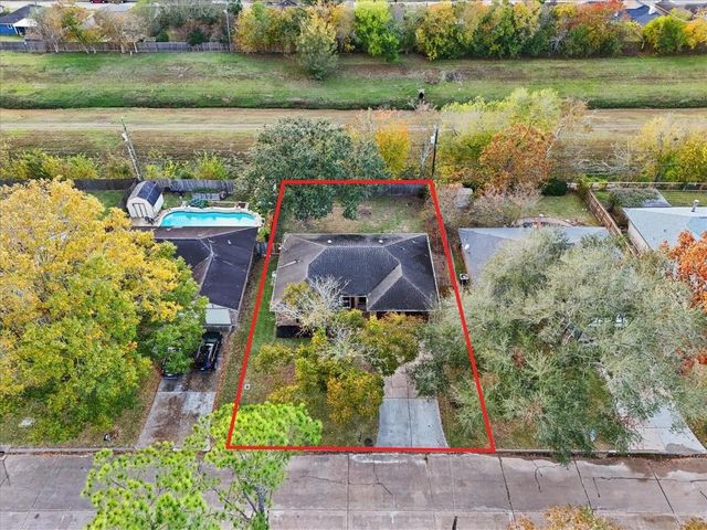 1405 Newport Boulevard, League City, TX 77573