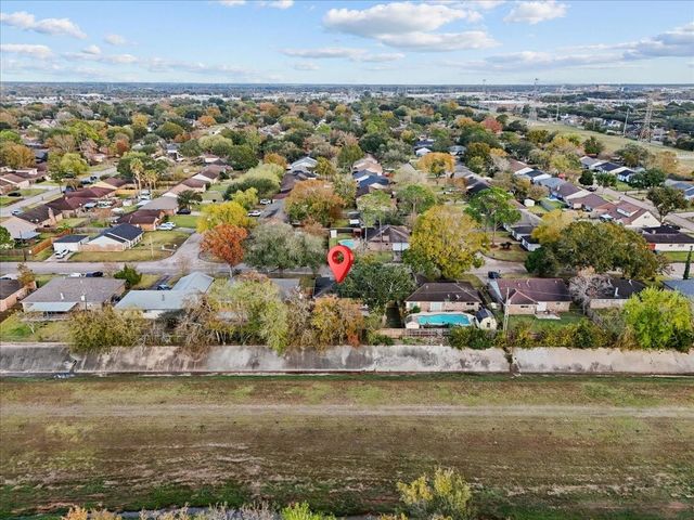 1405 Newport Boulevard, League City, TX 77573