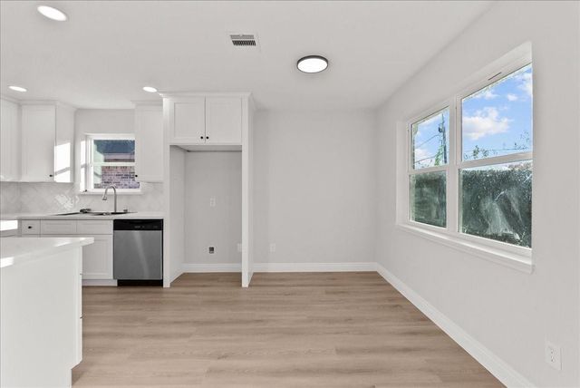 1405 Newport Boulevard, League City, TX 77573