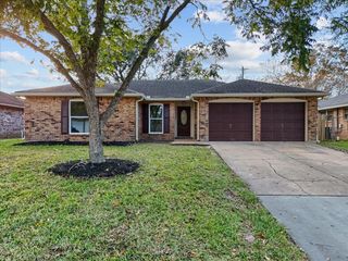 1405 Newport Boulevard, League City, TX 77573