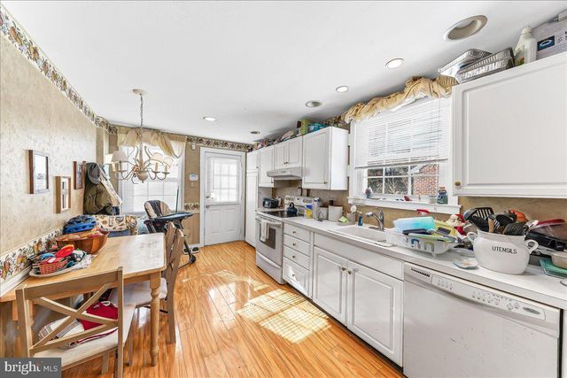 472 LARCHWOOD RD, Springfield, PA 19064