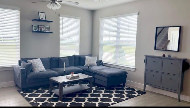 2738 Mariposa Creek Drive, Rosharon, TX 77583
