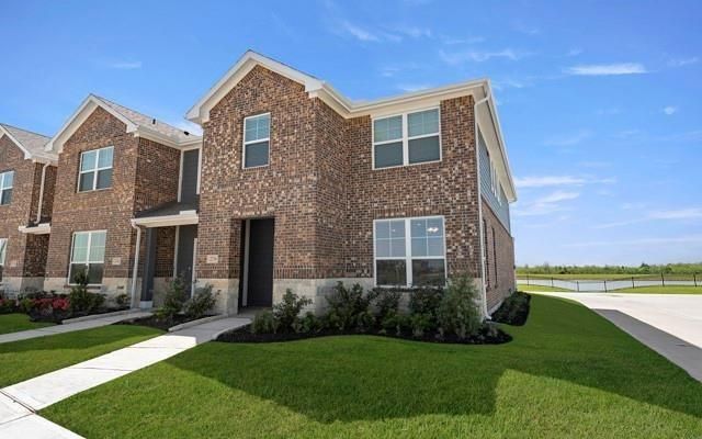 2738 Mariposa Creek Drive, Rosharon, TX 77583