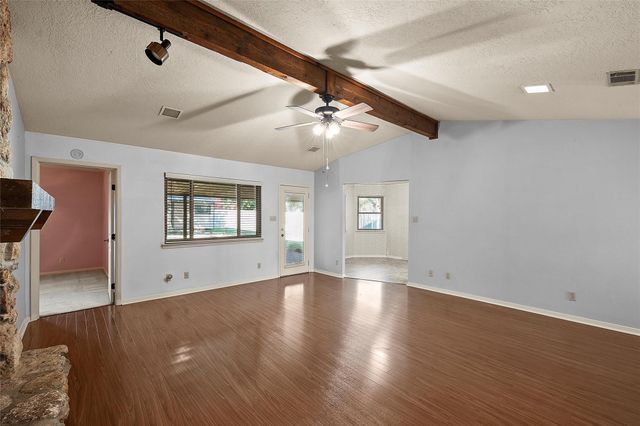 272 Locklar Loop, Waco, TX 76705