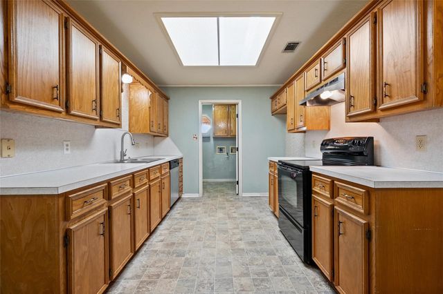 272 Locklar Loop, Waco, TX 76705