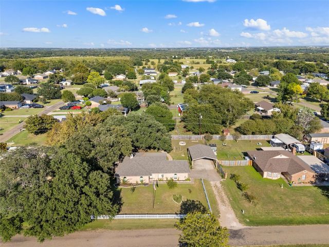 272 Locklar Loop, Waco, TX 76705