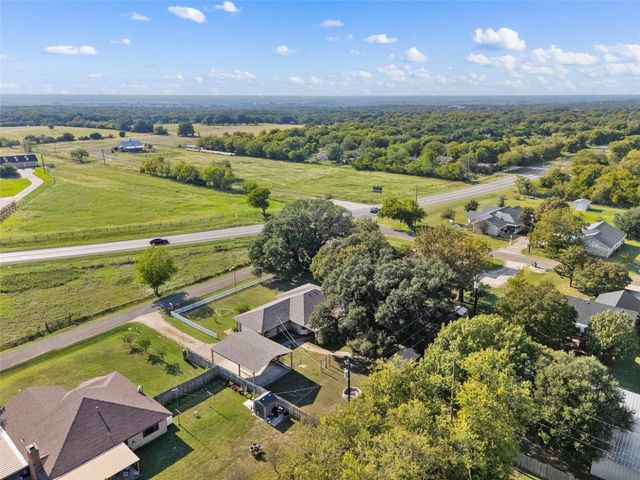 272 Locklar Loop, Waco, TX 76705