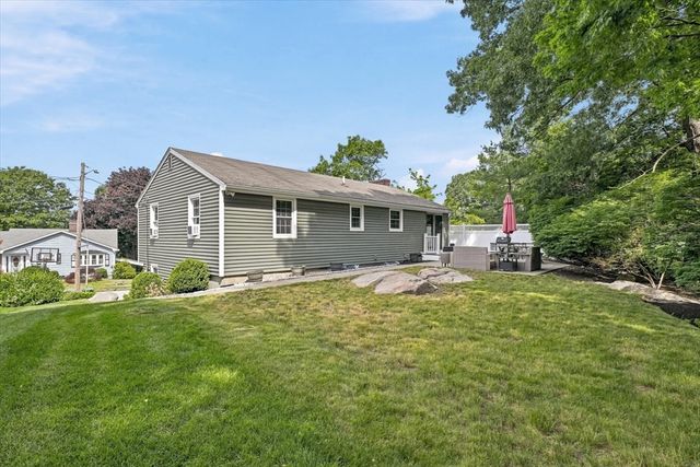 52 Oak Ridge Circle, Lynn, MA 01904