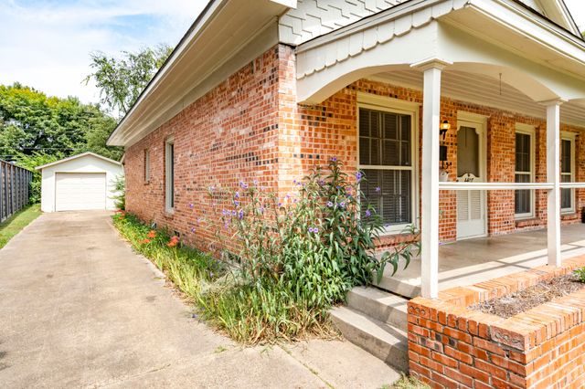 4407 Bonham Street, Dallas, TX 75229
