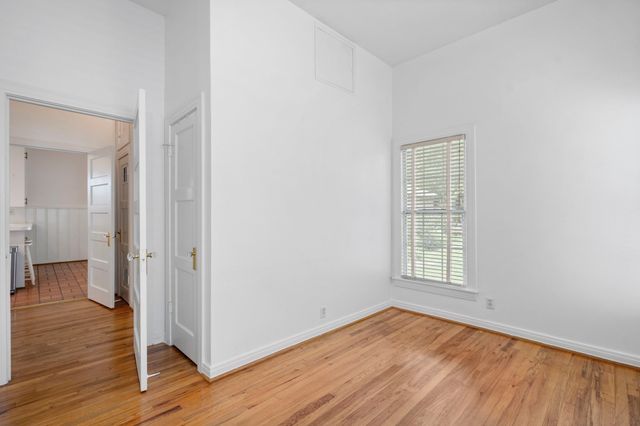 4407 Bonham Street, Dallas, TX 75229