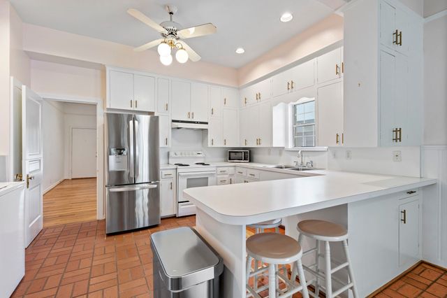 4407 Bonham Street, Dallas, TX 75229