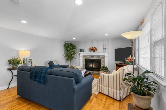 36 Grouse Lane, Barnstable, MA 02601