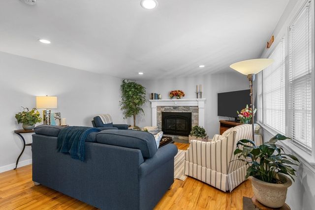 36 Grouse Lane, Barnstable, MA 02601